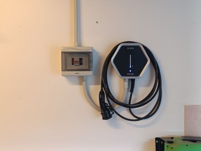 Wallbox Silla Prism con cavo di ricarica e quadretto di protezione